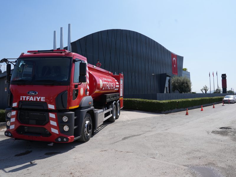 Kütahya Belediyesi İtfaiye Müdürlüğüne Araçlarımızın Teslimatı Yapılmıştır